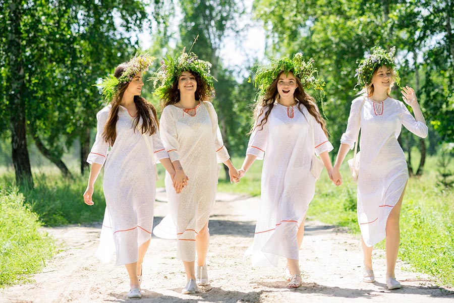 A cozy shot with Slavic girls — straight from Dalian